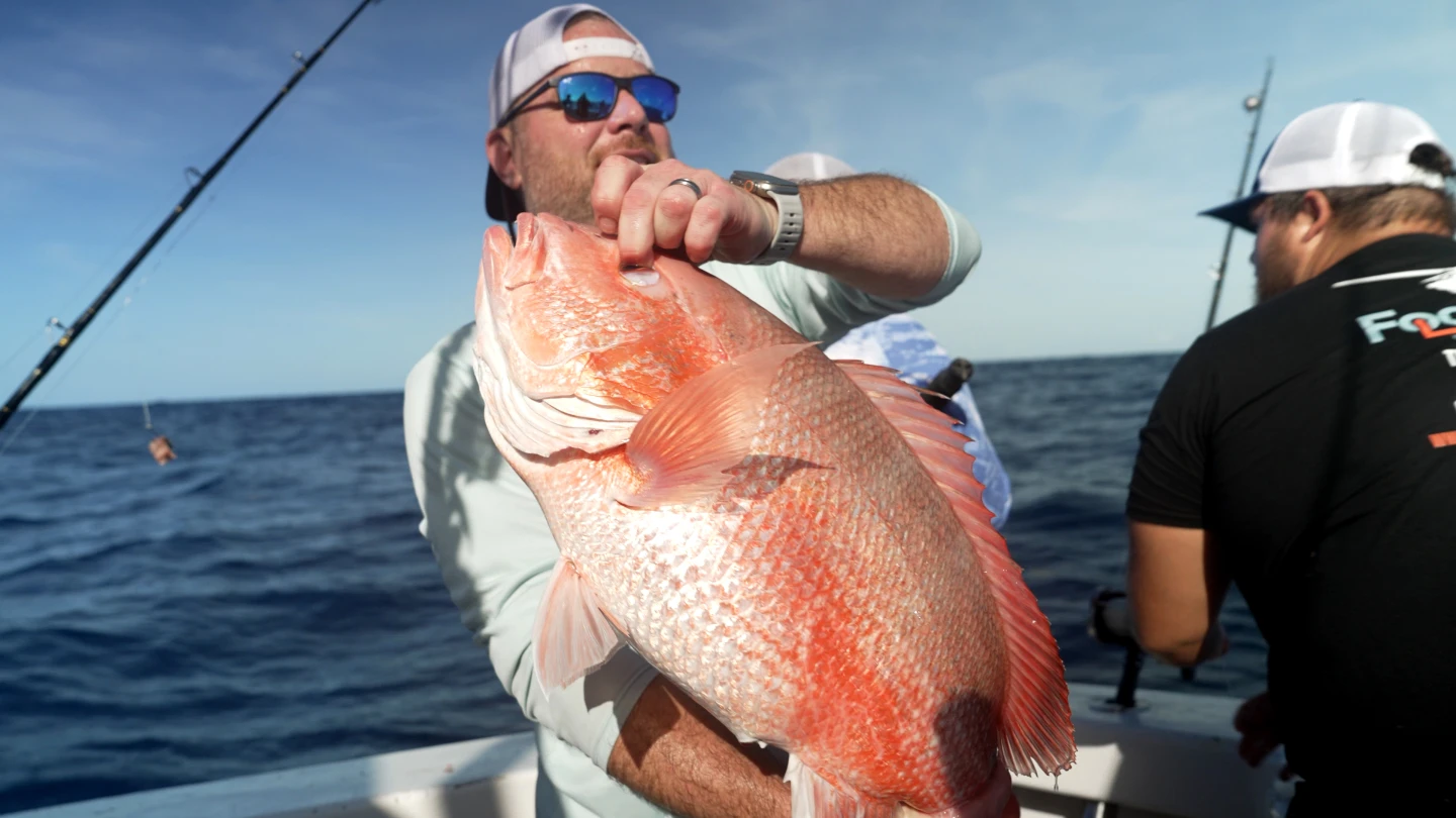 Recreational Anglers Clash with Commercial Giants Over Florida Snapper Season