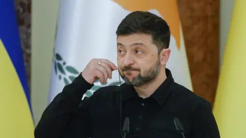 Zelensky Emphasizes Progress in U.S.-Ukraine Peace Negotiations