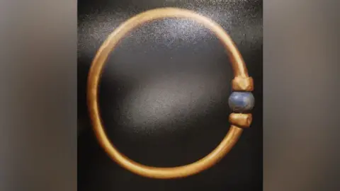 Ancient Egyptian Gold Bracelet Stolen and Melted Down: A Cultural Crisis