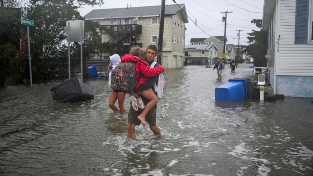 Nor'easter Triggers Flooding, Power Outages and Fatal Incident in New York and New Jersey
