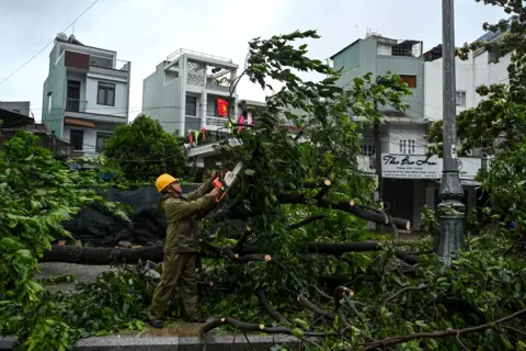 Typhoon Kalmaegi's Aftermath: Nearly 200 Lives Lost in the Philippines and Vietnam as Storm Weakens