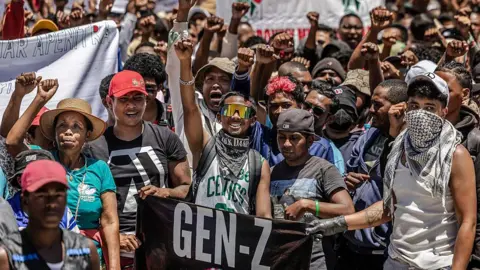 Military Overthrows President Rajoelina in Madagascar Amid Protests