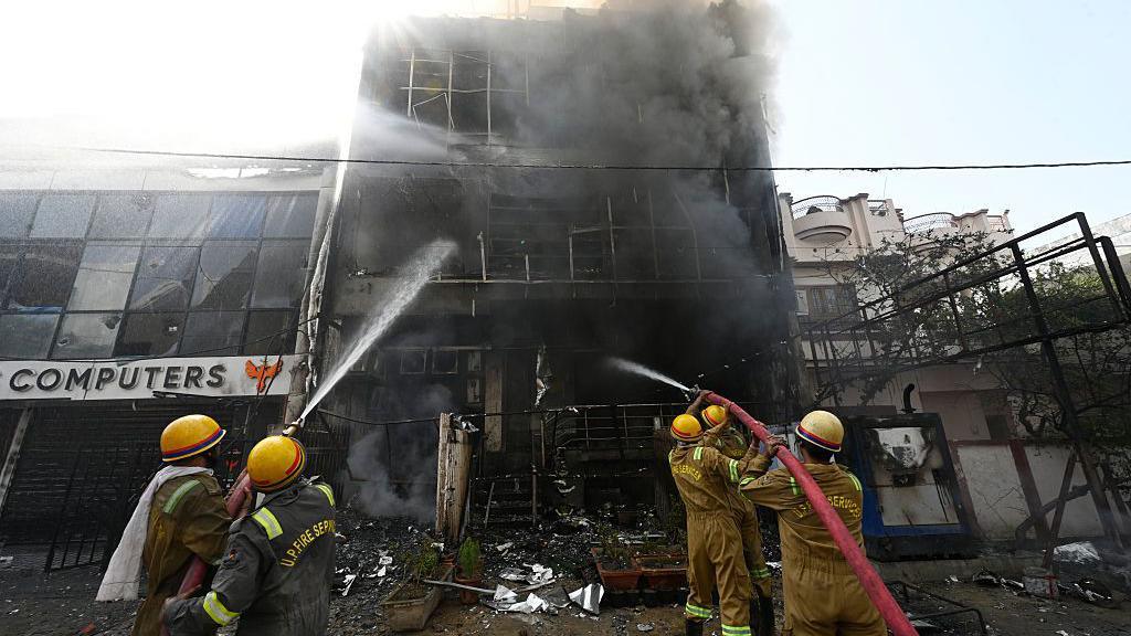 15 Lost in Lucknow Fire; Inquiry Ordered