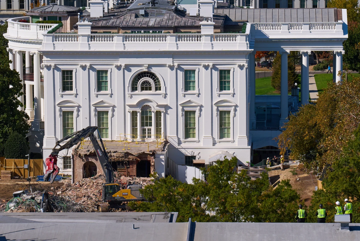 Demolition of White House East Wing: A Controversial Move for New Ballroom