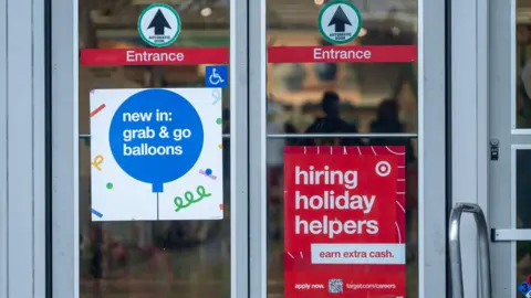 Struggling to Find Holiday Work: A Seasonal Challenge for Many