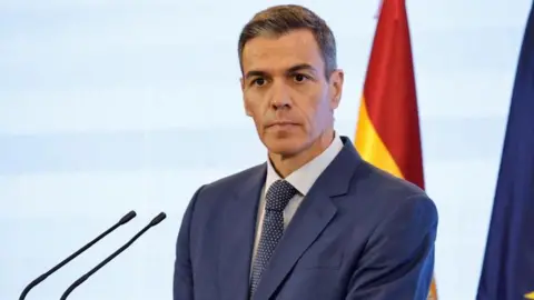 NATO Clarifies No Grounds for Expulsion as US Considers Measures Against Spain