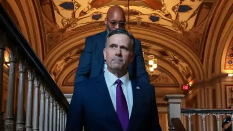 CIA Director Meets New Venezuelan Leader Amid Political and Economic Reforms