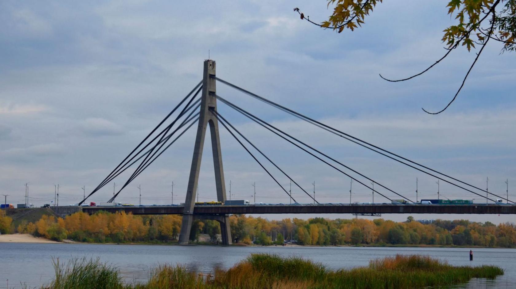 Russian Drone Strike Hits Kyiv's Northern Bridge, Mayor Warns of Growing Threat