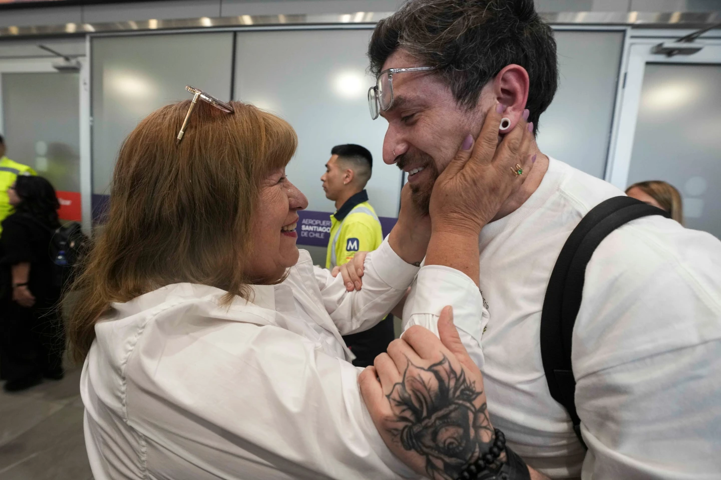 Revealing the Past: A Chilean Adopted Son’s Journey to Reunite with His Birth Mother