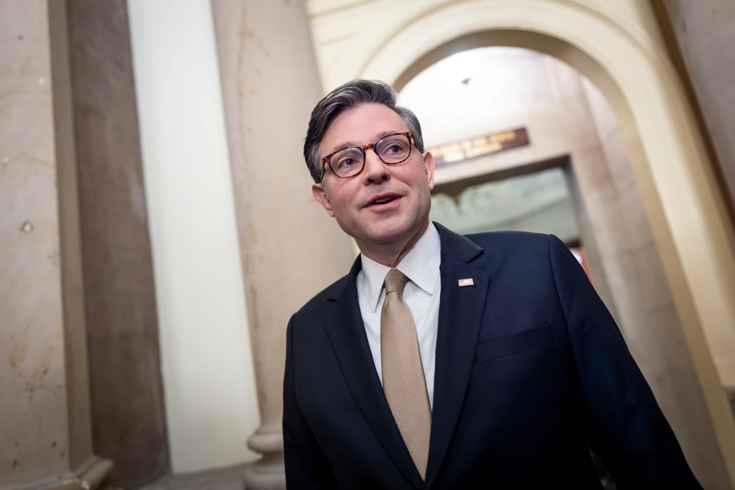 Government Shutdown Looms Longer as Negotiations Stall