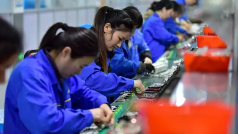 China Faces Economic Struggles Amid Iran War After Resilience Against US Tariffs