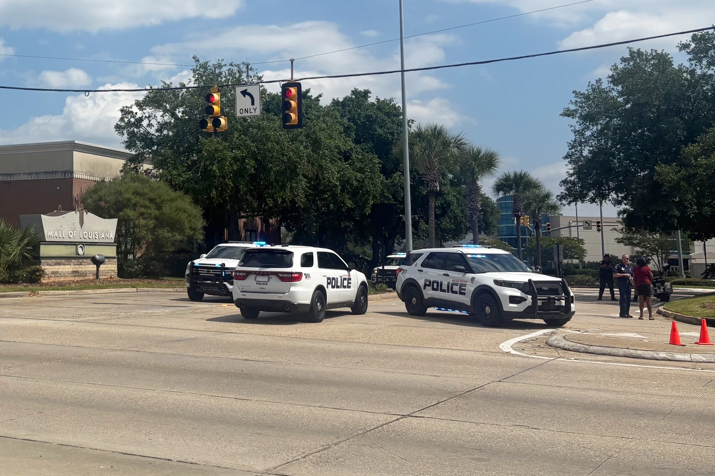 Shooting at Mall of Louisiana Leaves Ten Injured as Police Search for Suspects