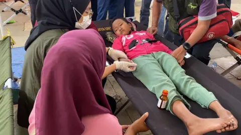 Health Crisis: Over 1,000 Indonesian Children Hospitalized from School Lunches