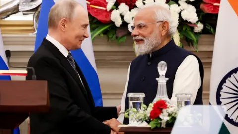 Russia Commits to 'Uninterrupted' Fuel Supplies to India Amid U.S. Pressure