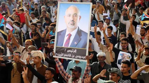 Yemen's Political Turmoil: Separatist Leader Charged with Treason Amid Saudi Strikes