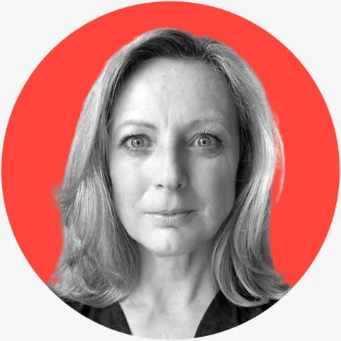 Decoding China's Diplomatic Strategy: Keir Starmer's Historic Visit