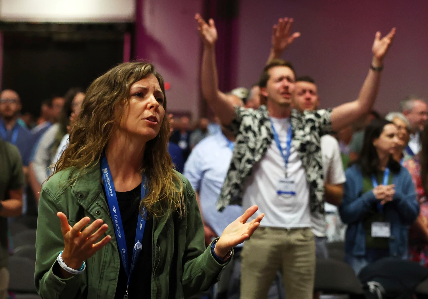 Southern Baptists Debate Ban on Women Pastors at Upcoming Convention