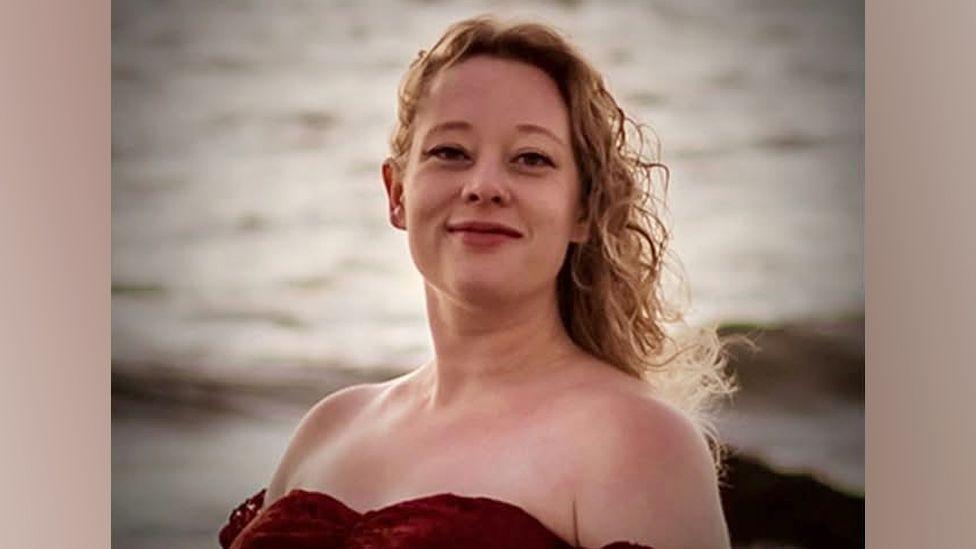 Family Sues Trump Administration After ICE Agent Killed Minneapolitan