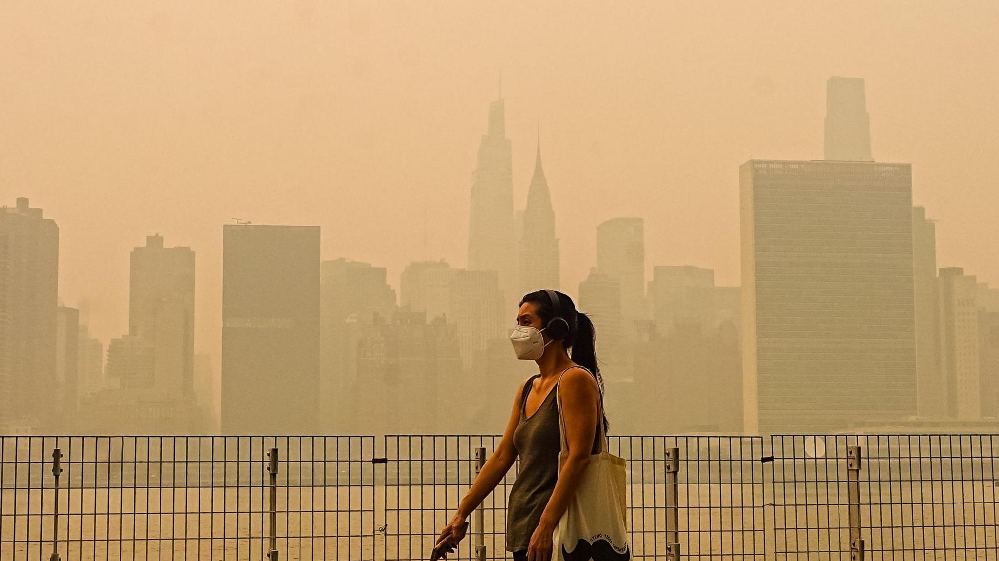 Trump Threatens Tariffs on Canada as Wildfire Smoke Shrouds U.S. Cities