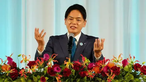 Controversy Erupts as Yokohama Mayor Apologizes for Disturbing Comments